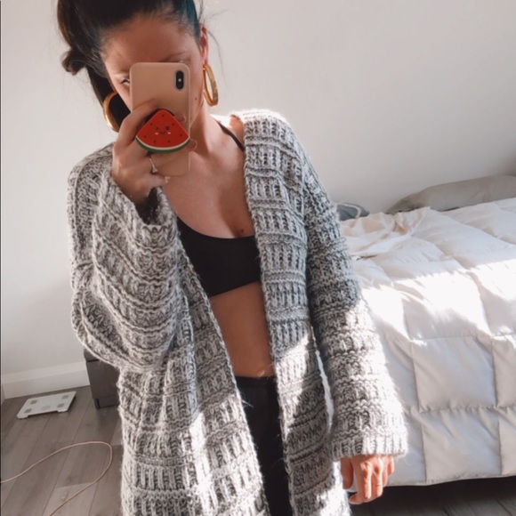 Cozy Wool Blend Cardigan Knit - Picture 4 of 10